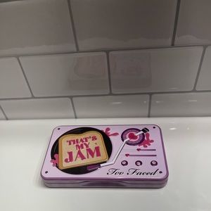 Tarte Eye shadow palette